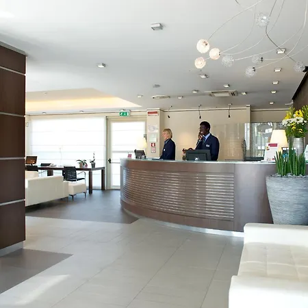 Отель Mercure Bergamo Aeroporto 4*