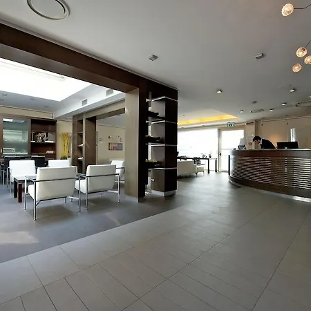 Hotel Mercure Bergamo Aeroporto 4*